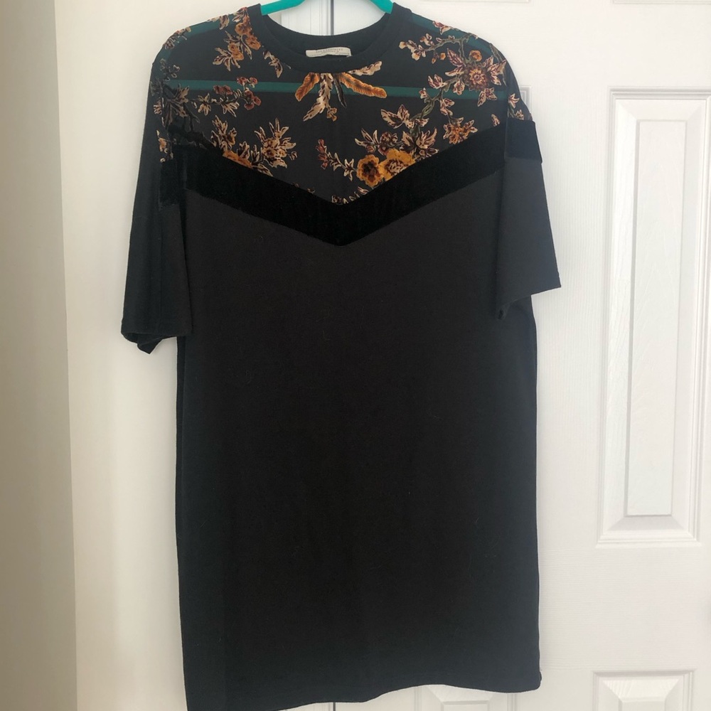 Black floral T-shirt dress